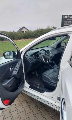 Hyundai ix35 cena 29900 przebieg: 221000, rok produkcji 2011 z Lipsko małe 46